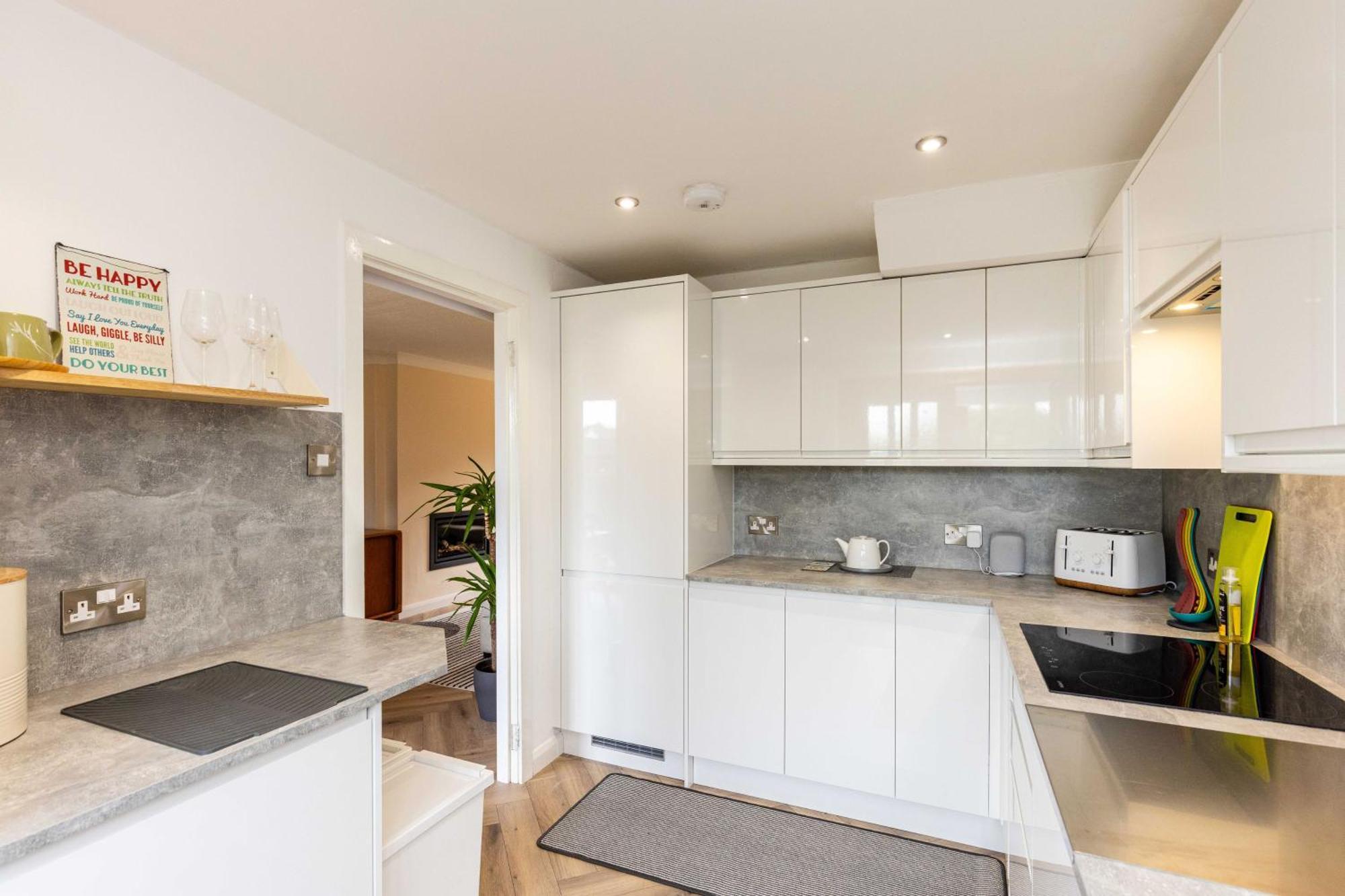 Family Home Inverkeithing Ideal For Edinburgh, Dunfermline & St Andrews 3 Bedrooms מראה חיצוני תמונה