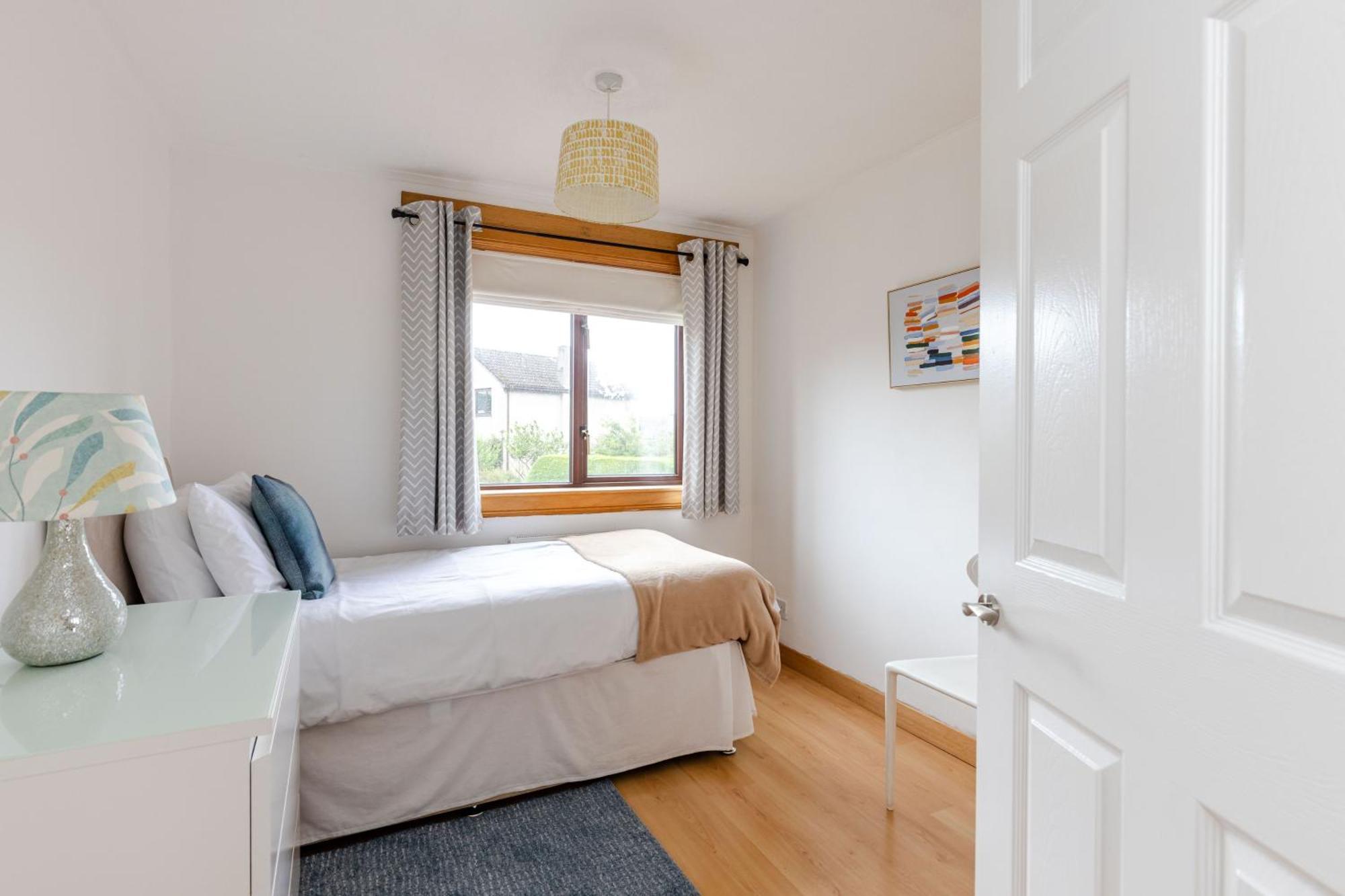 Family Home Inverkeithing Ideal For Edinburgh, Dunfermline & St Andrews 3 Bedrooms מראה חיצוני תמונה